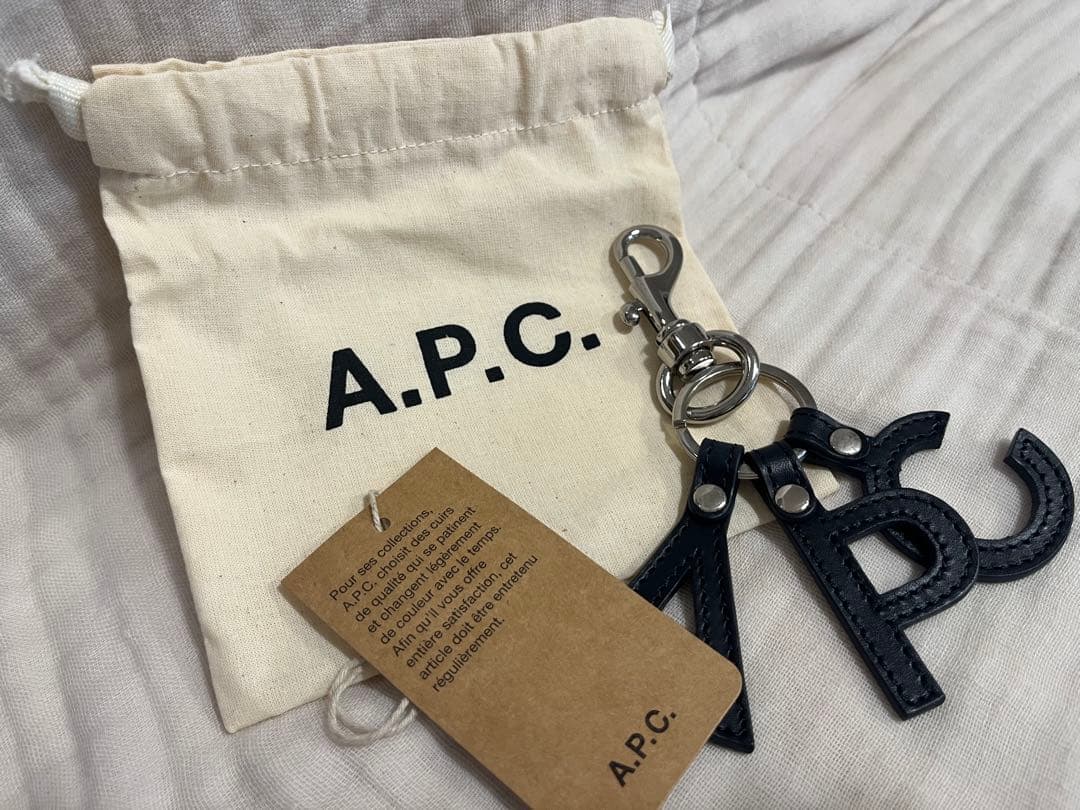 A.P.C. キーリング