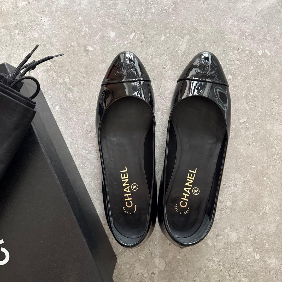 美品　シャネル CHANEL フラット シューズ 38.5 エナメル