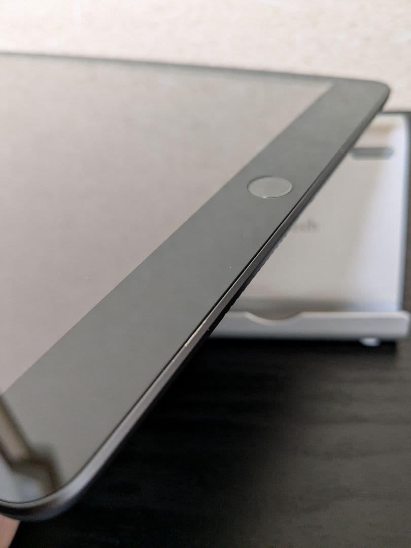 iPad 第7世代 wifiモデル　32GB　バッテリー良好