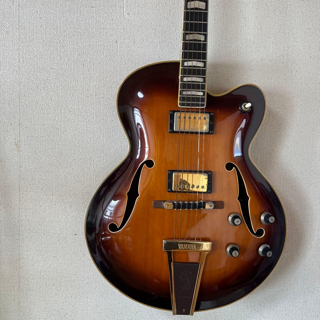 Yamaha エレキギター フルアコースティック ブラウン