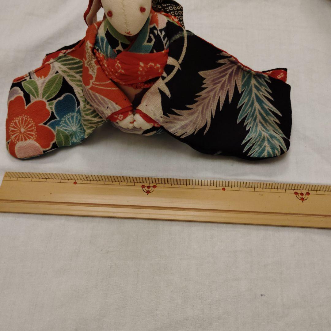 うさぎ　着物きているうさぎ置物