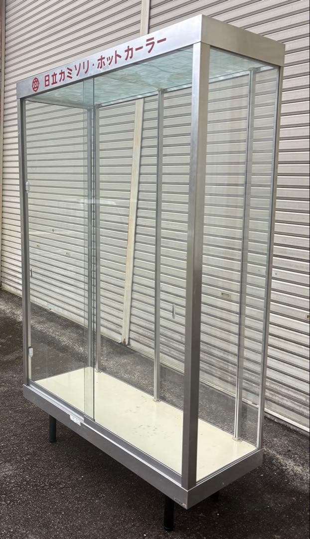 【かなり古いレトロなショーケース】引き取りの場合送料分引きます。中板5枚あり