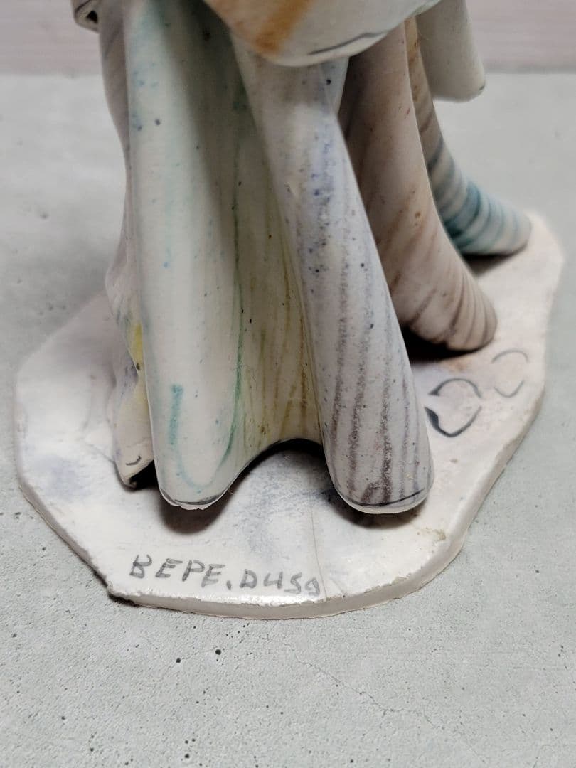 Bepe Duso 陶器人形 女性像