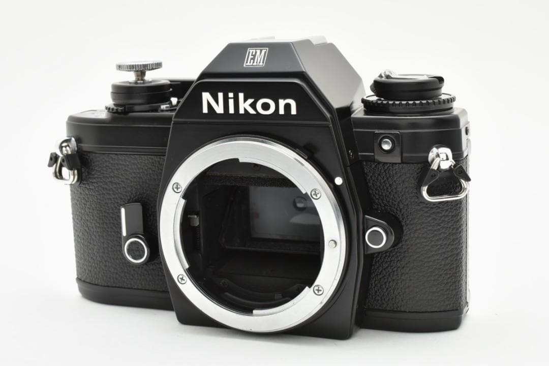超美品 NIKON ニコン EM フィルムカメラ　モルト新品交換済 M662