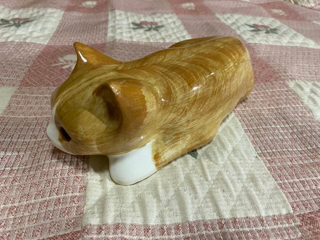 猫の置物 陶器製
