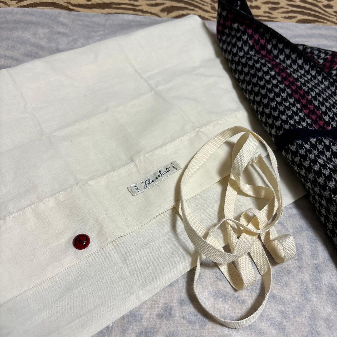 春に‼️お洒落な方に‼️新品タグ付き‼️ファリエロサルティ　カシミヤストール男女兼用