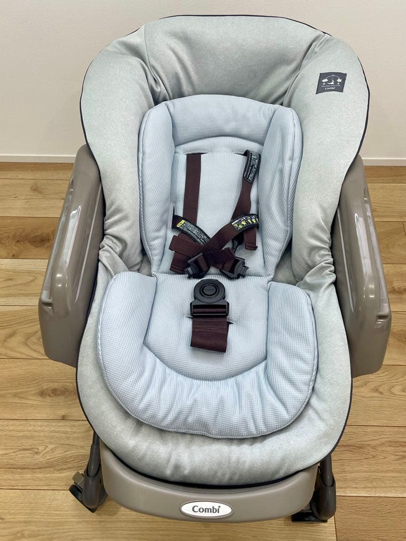 コンビ　ネムリラ　オートスウィング　電動　ハイ&ローチェア