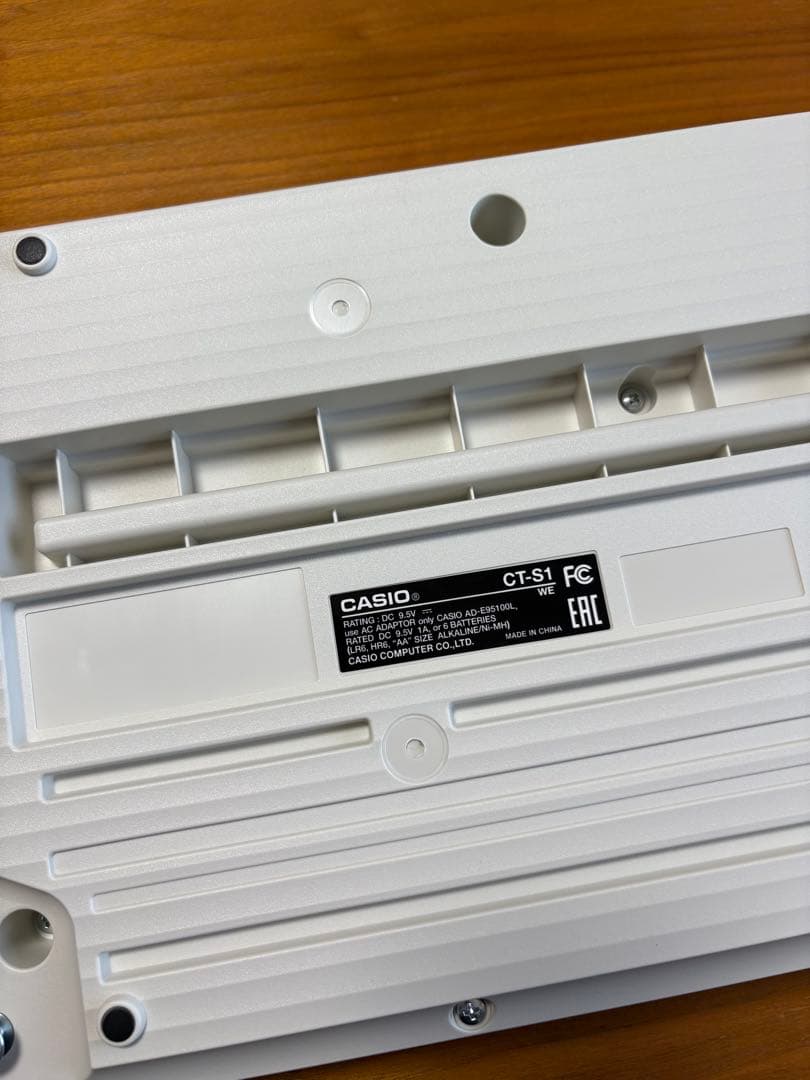 超美品 カシオ CASIO 電子キーボード カシオトーン CT-S1 ホワイト