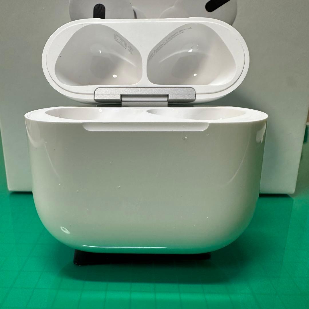 [正規品]AirPods 第4世代 充電ケースのみ ノイズキャンセリングなし