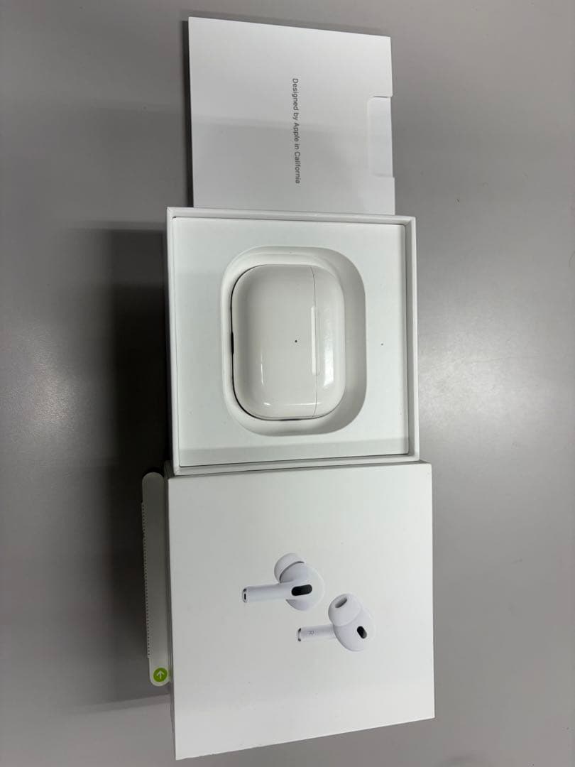 AirPods Pro 第2世代 本体 ホワイト 充電ケース付き