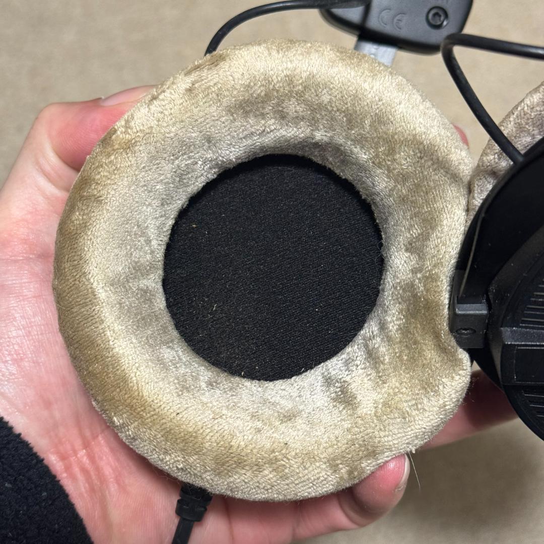 beyerdynamic DT 990 PRO 開放型 ヘッドホン