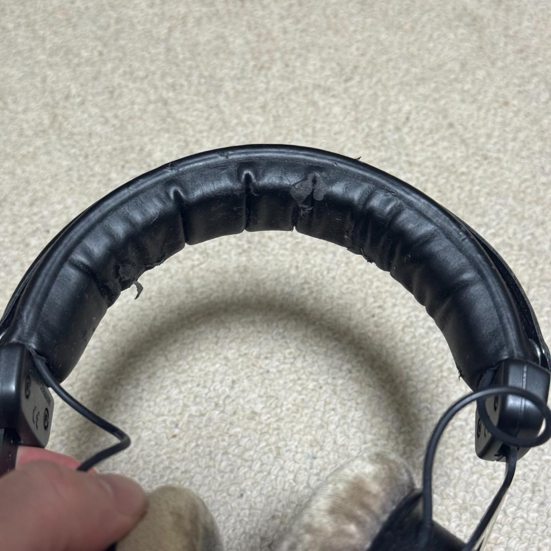 beyerdynamic DT 990 PRO 開放型 ヘッドホン
