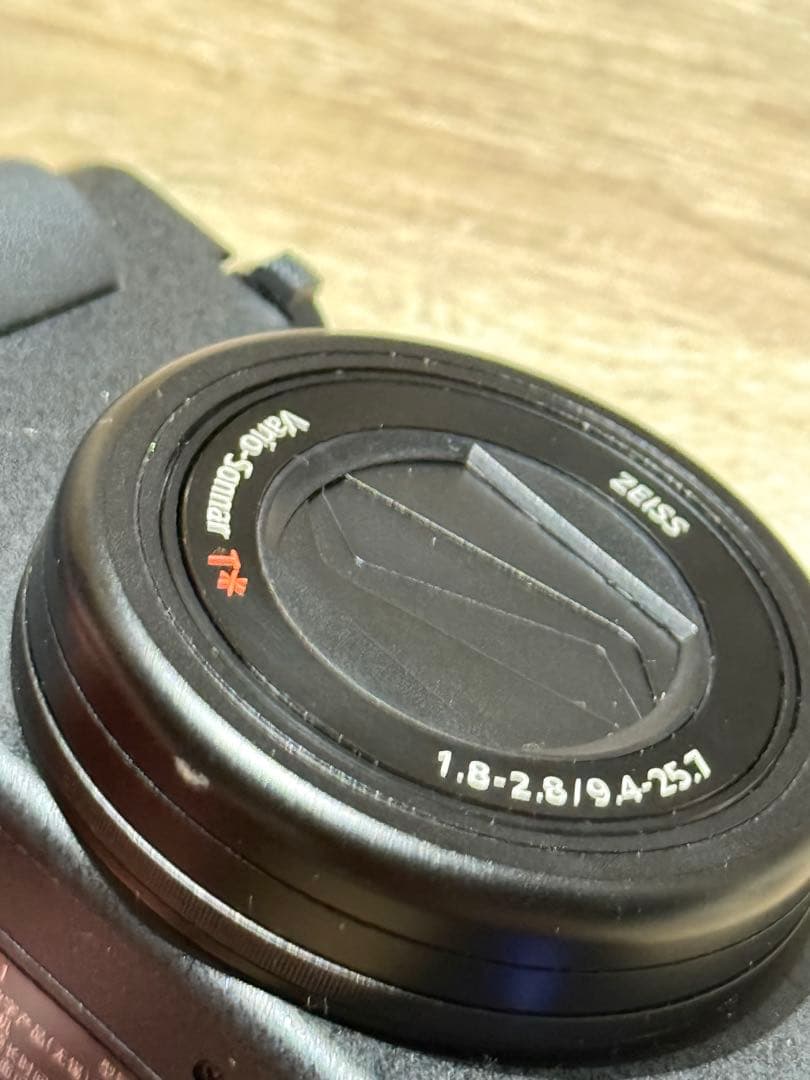 し*す様 美品　カメラ　SONY デジタルカメラ VLOGCAM ZV-1