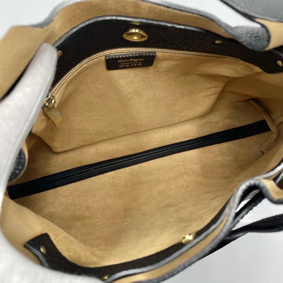 極美品● フェラガモ トートバッグ ハンドバッグ ステッチ ブラック レザー