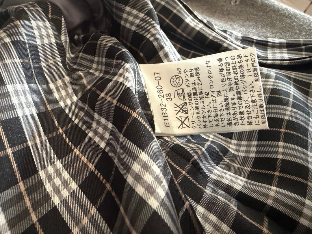 バーバリーブルーレーベルグレー コート