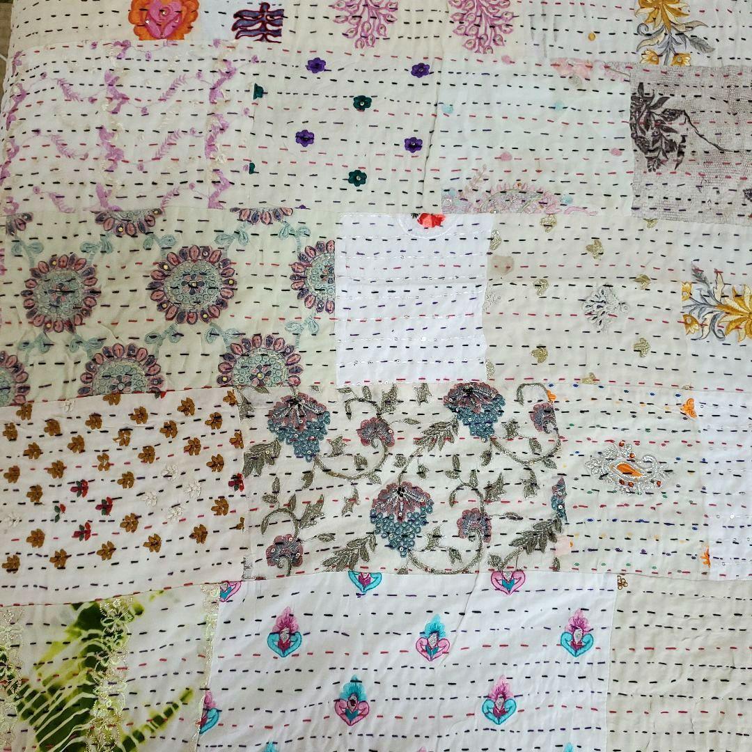 パッチワーク刺繍マルチカバー　ラリーキルト　シングルベッドh