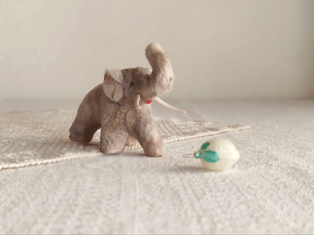 * vintage elephant ❀ * もふもふ 小さな 象さん