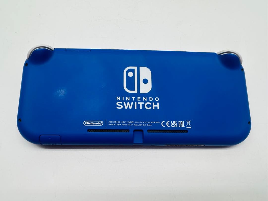 任天堂　switchl　ight　液晶不良　ジャンク品