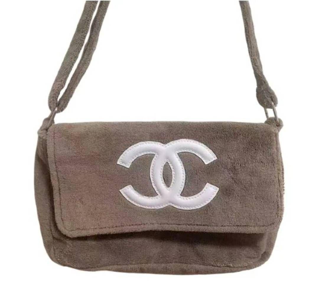 ゆいなショルダーバッグ ホワイト ノベルティ