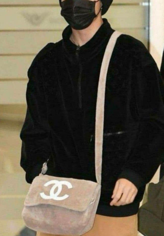 ゆいなショルダーバッグ ホワイト ノベルティ