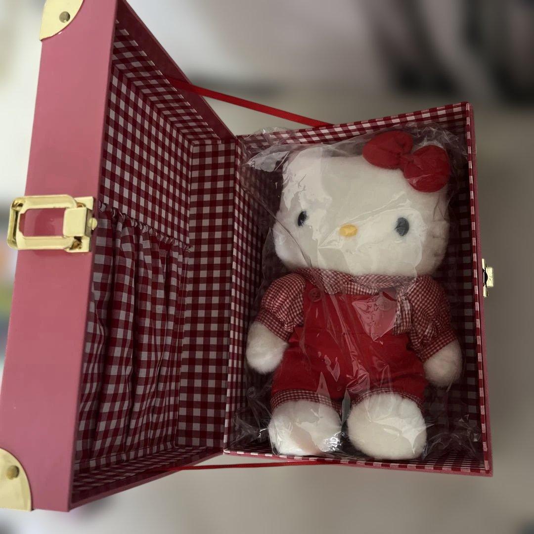 希少！非売品シリアルナンバー付　ハローキティ ぬいぐるみ 未開封　ボックス付き