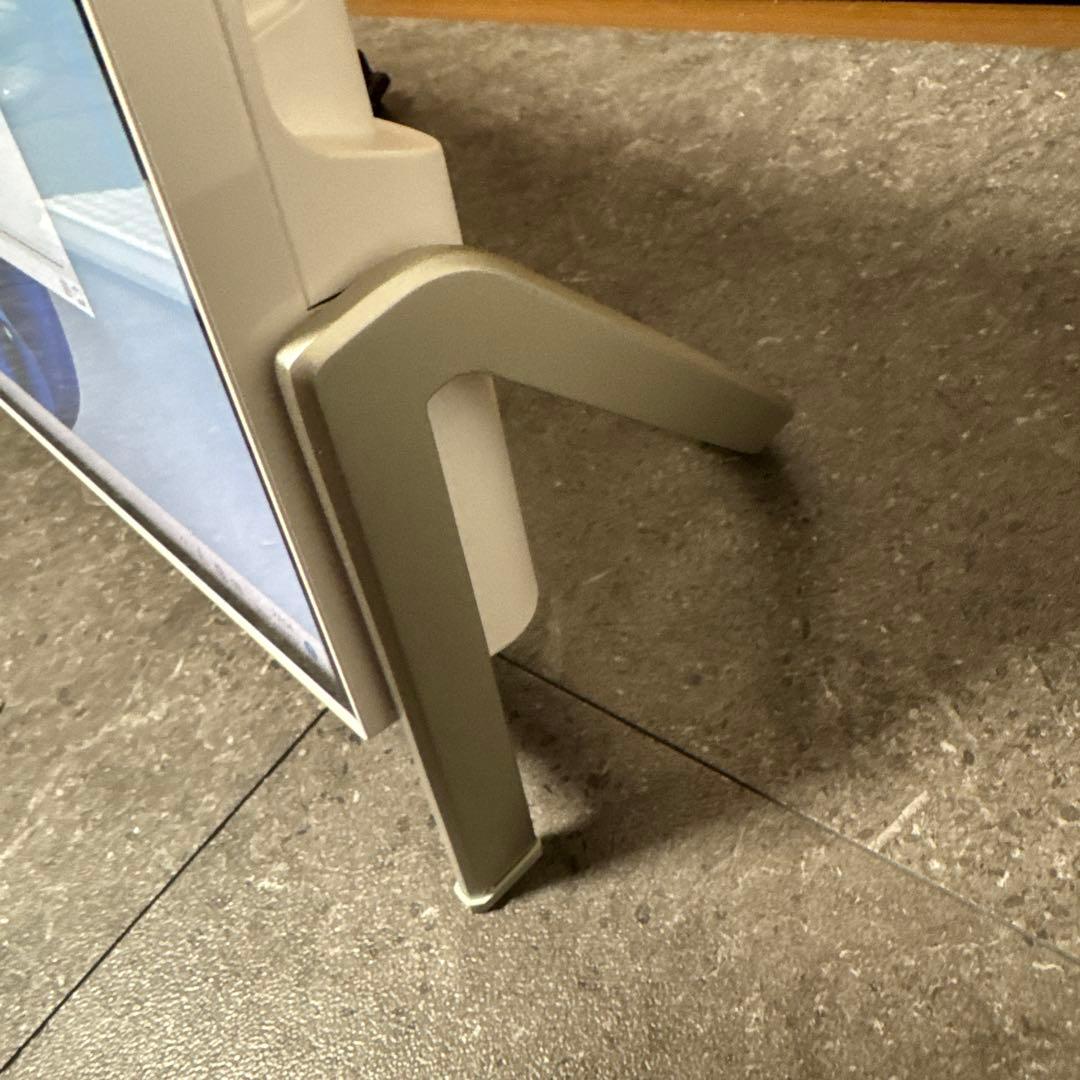 【送料込み！】本体モニタ一体型パソコン　富士通_FMVF70D1W