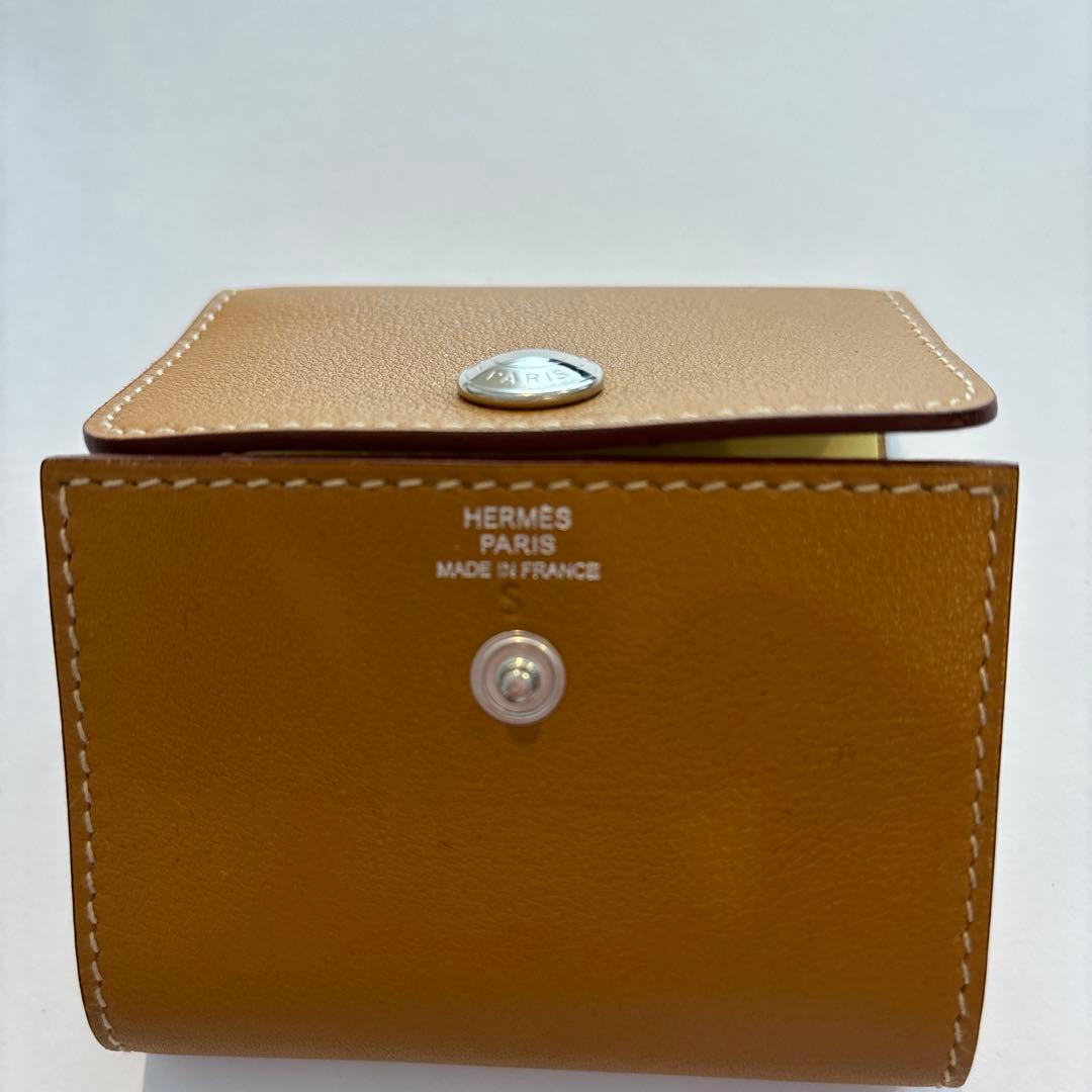 HERMES レザー　ポストイットケース