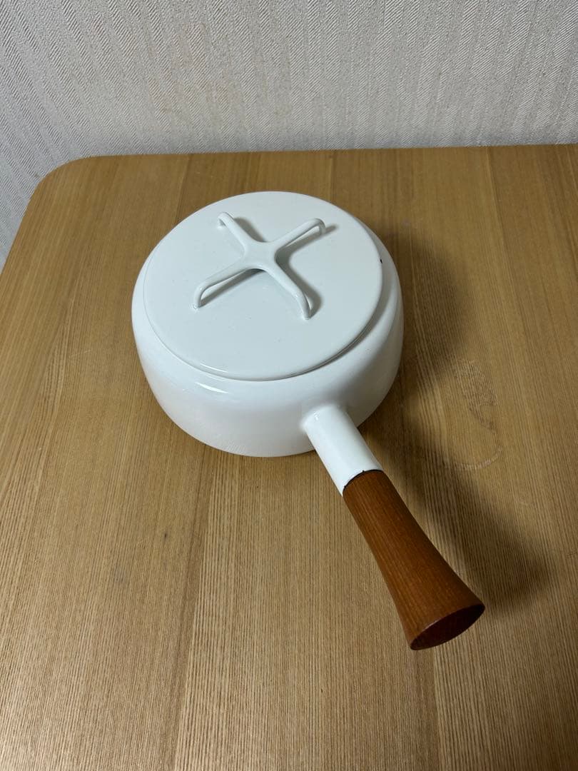 ダンスク　ホーロー　両手鍋、片手鍋のセット　　ホワイト