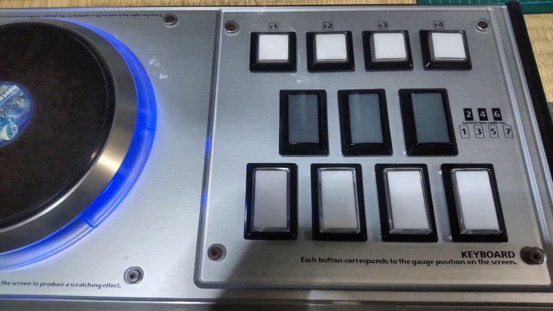 比較的美品 ビートマニア プレミアムコントローラー 静音化 オムロンsw