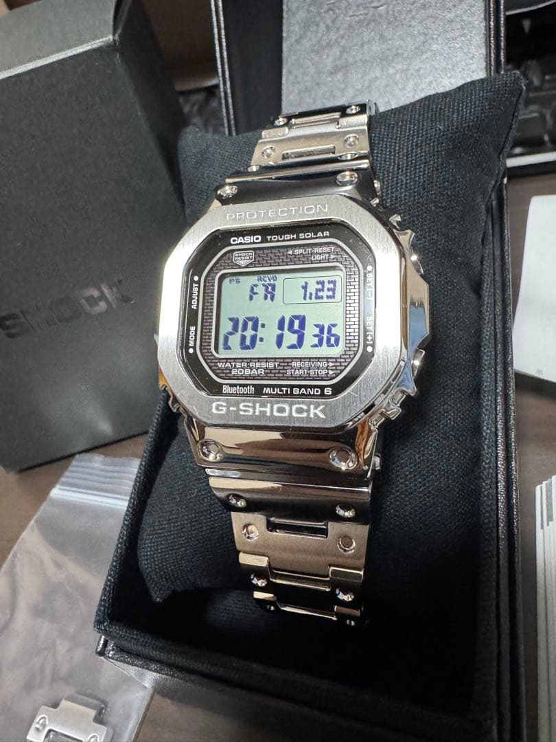 G-SHOCK GMW-B5000D 電波ソーラー