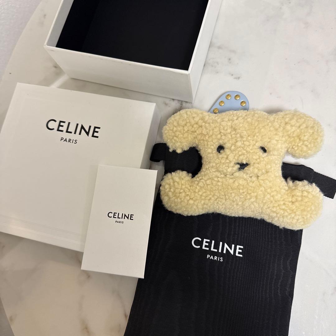 新品　付属品完備　CELINE セリーヌ　トリオンフ ポンポンチャーム