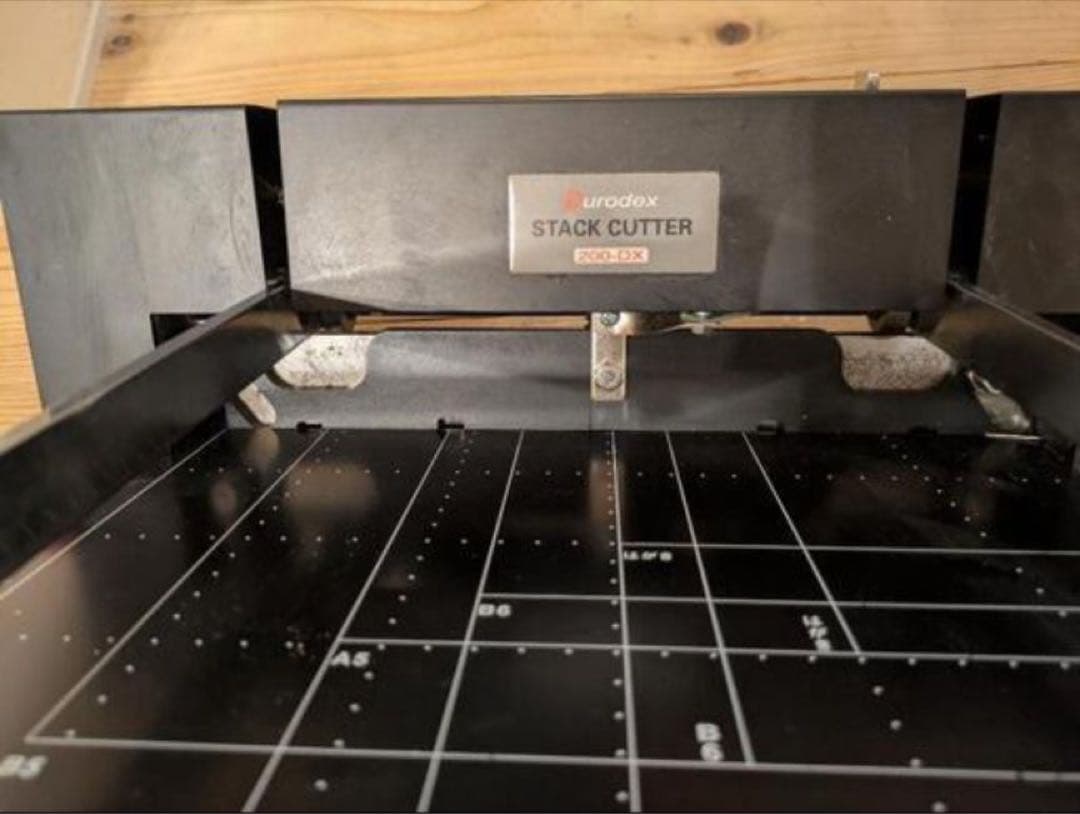 丸*茶様 裁断機　DURODEX 200DX