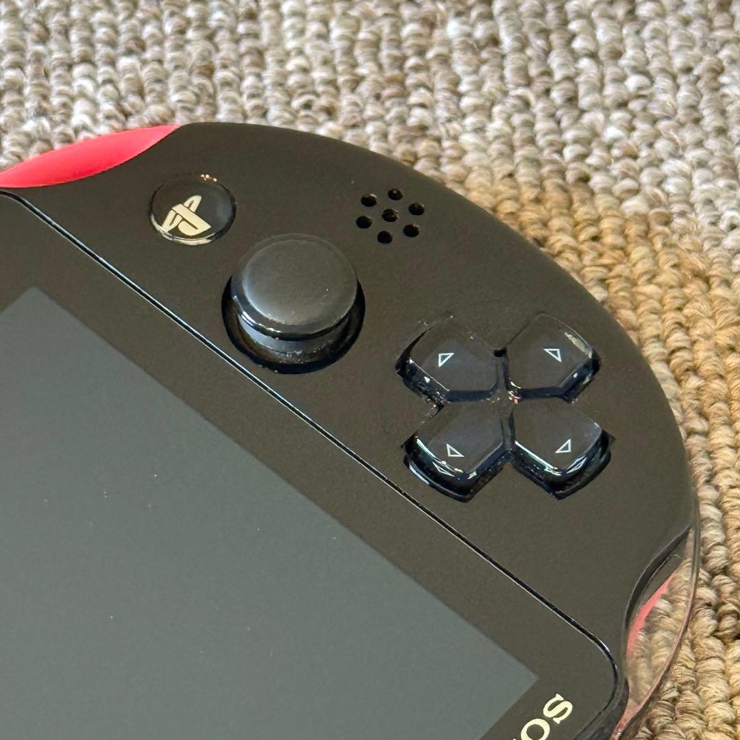 PSVITA PCH-2000 ピンク/ブラック