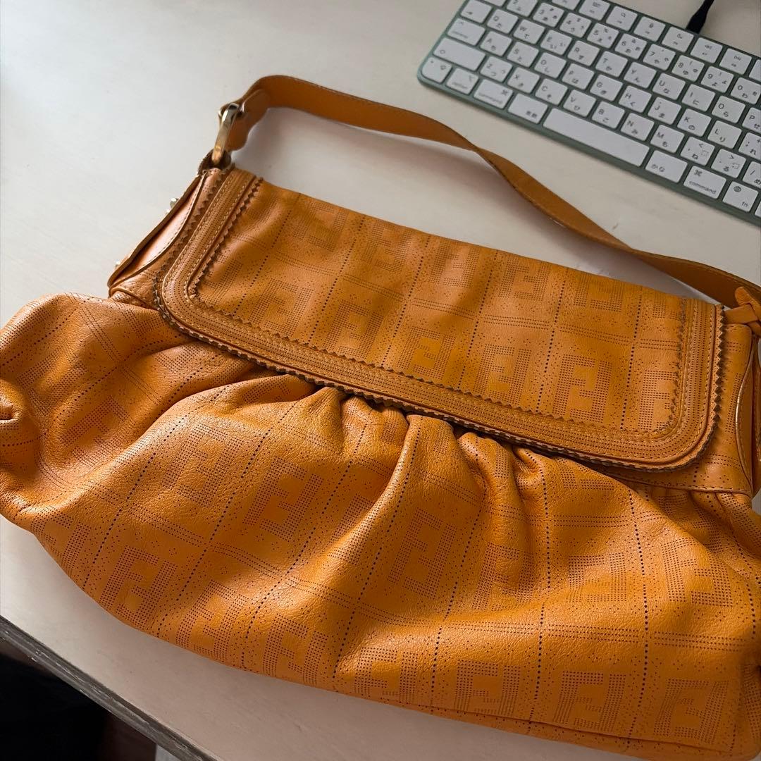 オレンジレザー フリルショルダーバッグ