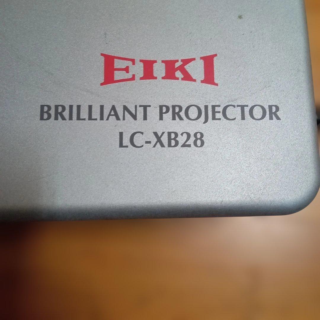 Eiki　projector　LCーXB28 　電源コードなし