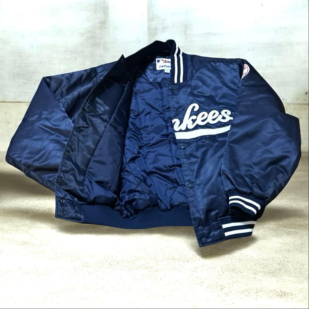 【Majestic】マジェスティック ヤンキース スタジャン 刺繍 ワッペン M