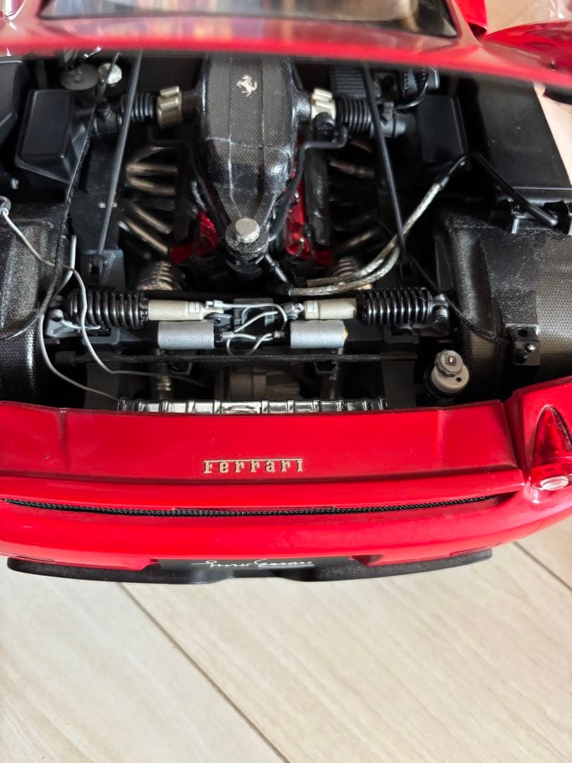 ミスターポン様用。1/10 Ferrari エンツォ 赤 ミニカー