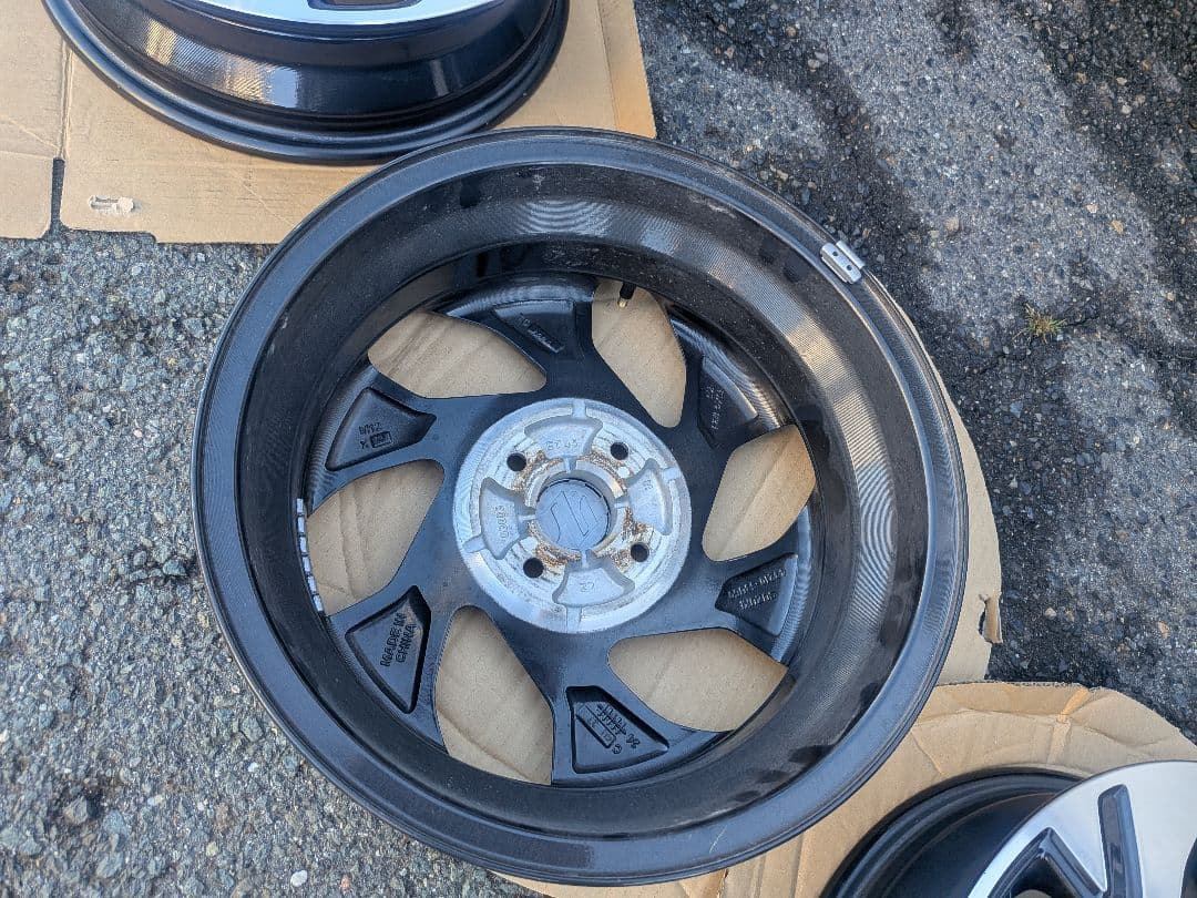 スズキMK５４S スペーシアカスタム純正ホイール