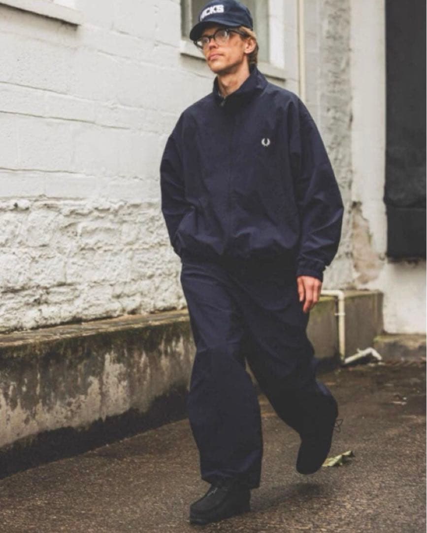 【未使用◦タグ付き✨】FRED PERRY × BEAMS シェルジャケット紺