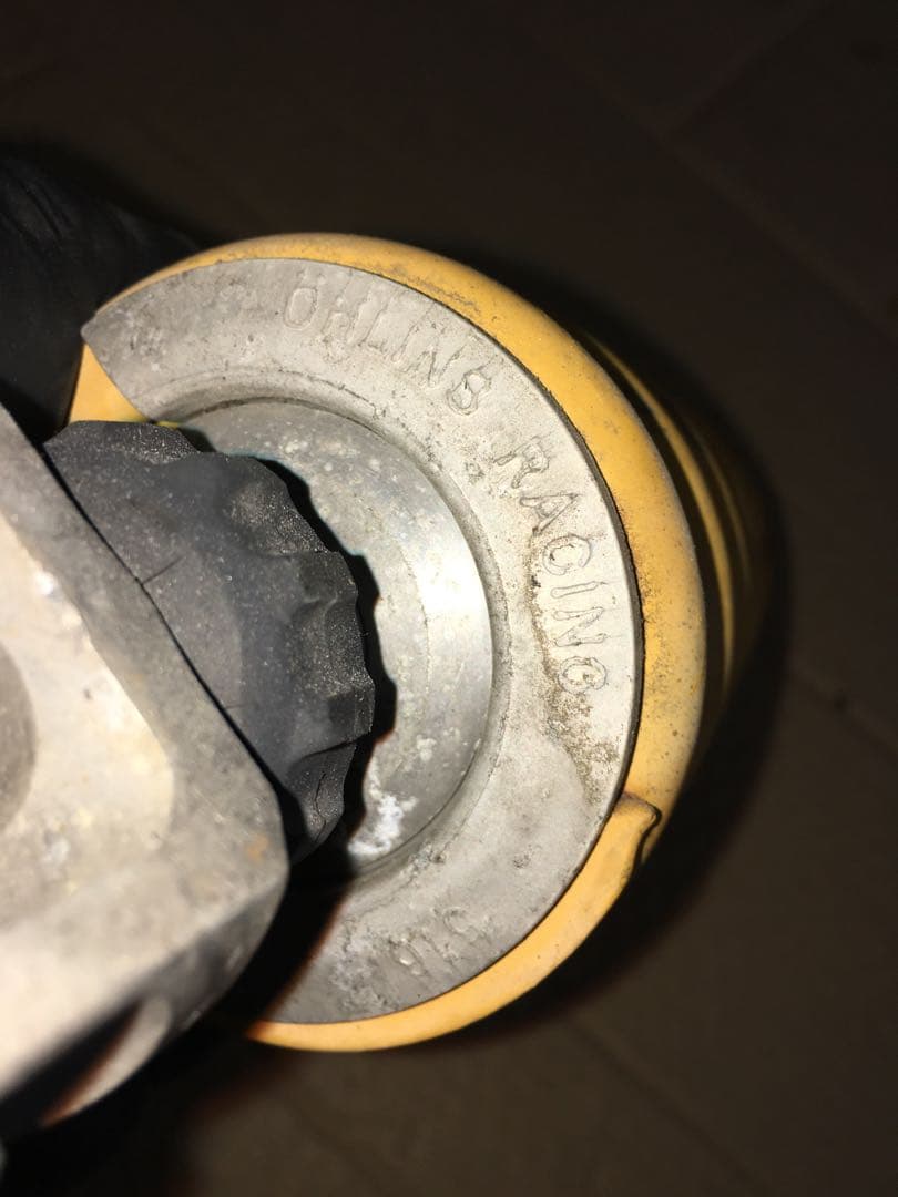 GSF1200 GV75A オーリンズ　リアショック　ジャンク