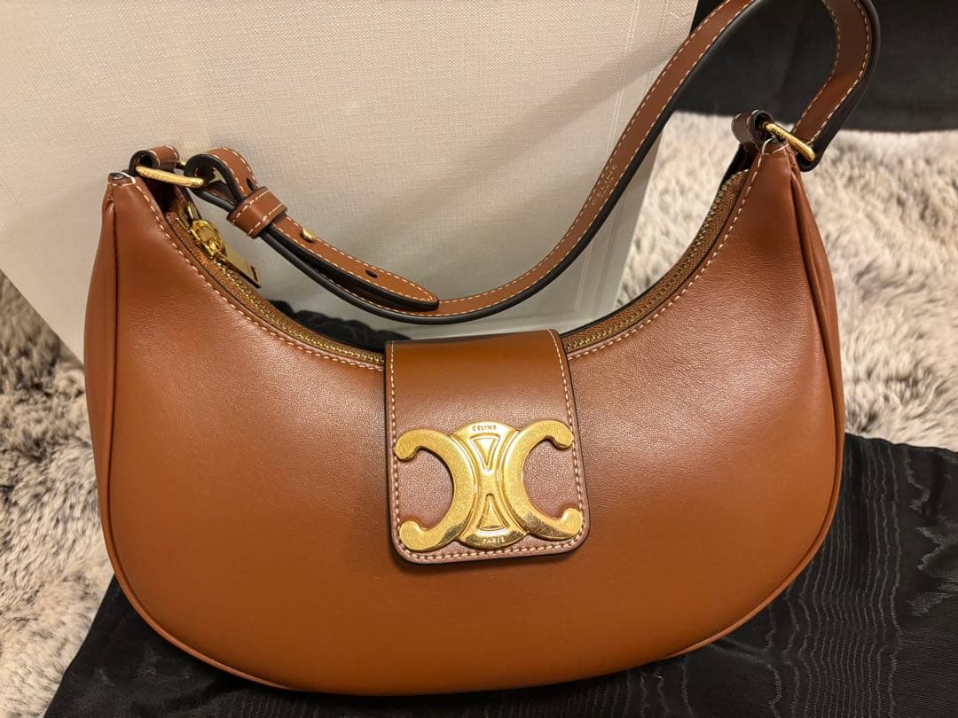 最終値下げ ミディアム AVAトリオンフ バッグ / スムースカーフスキン