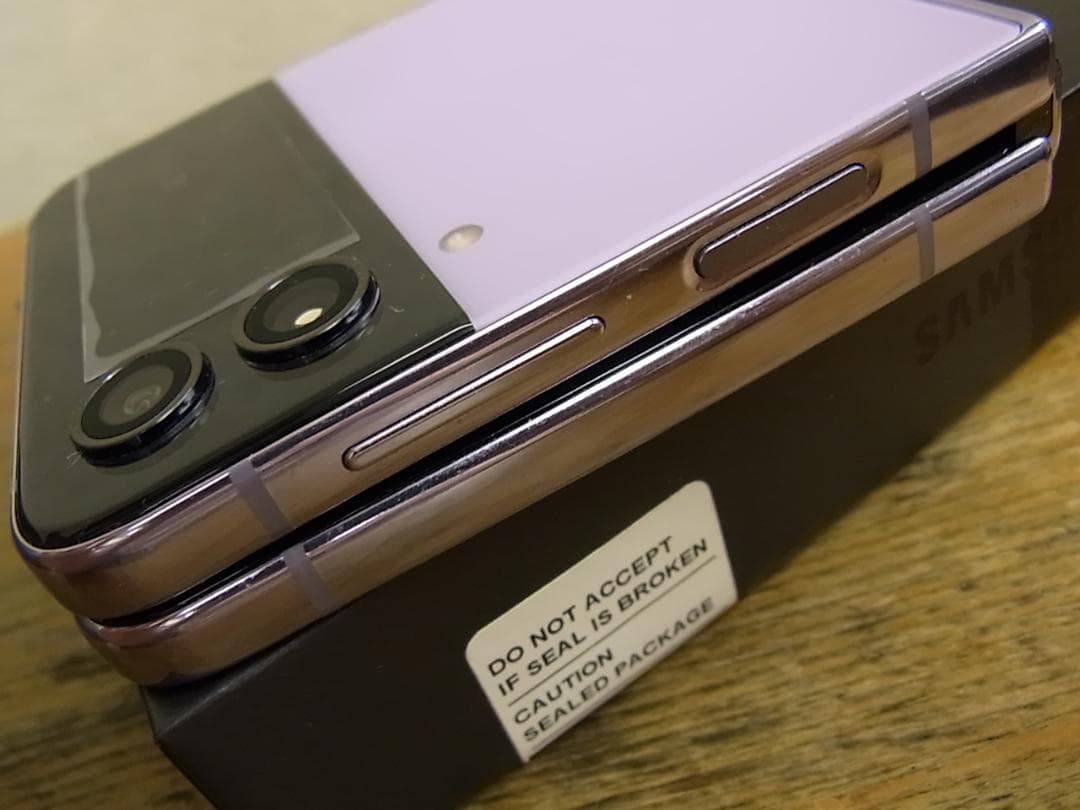 Samsung Galaxy Z Flip 4 5G SM-F7210 香港版