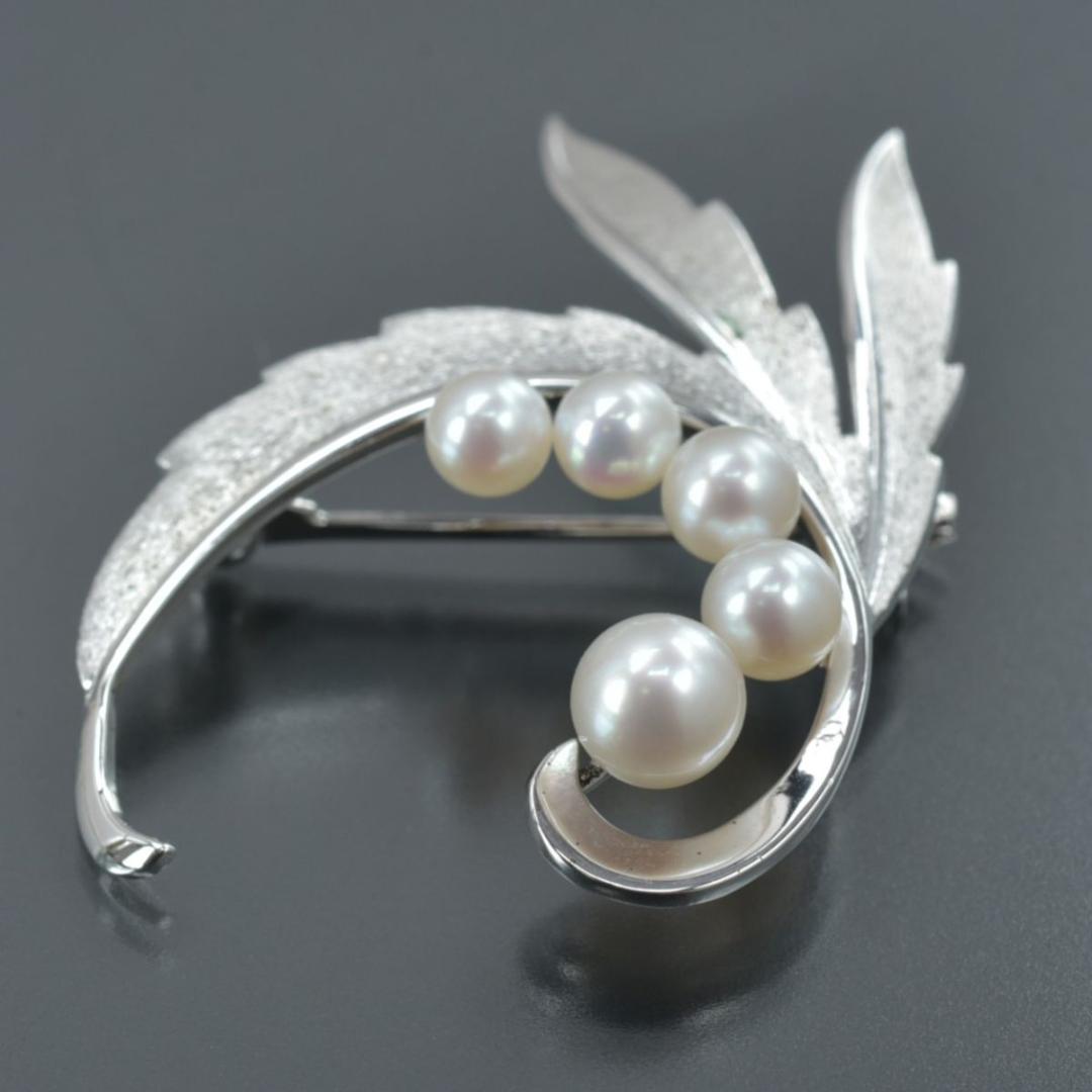 美品 MIKIMOTOアコヤ真珠ブローチ リーフ パール幅6.1mm重さ5.2g