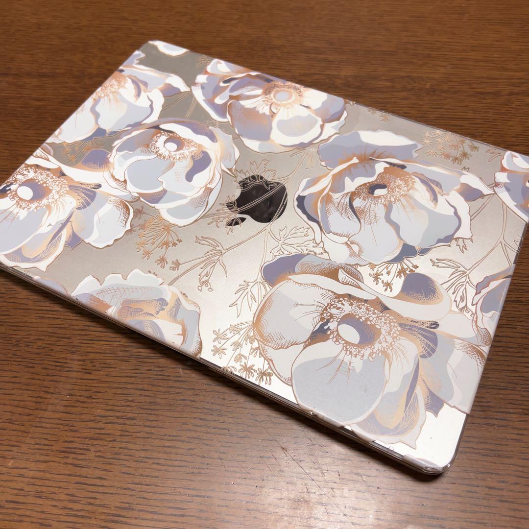 Macbook Air 2022 M2 13.6インチ 16GBメモリ 1TB