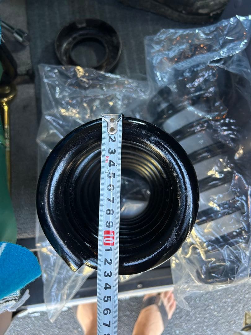 98yダッジラムバン　フロントスプリング