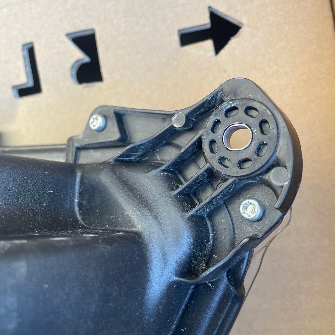 日野自動車プロフィア右F rヘッドライト