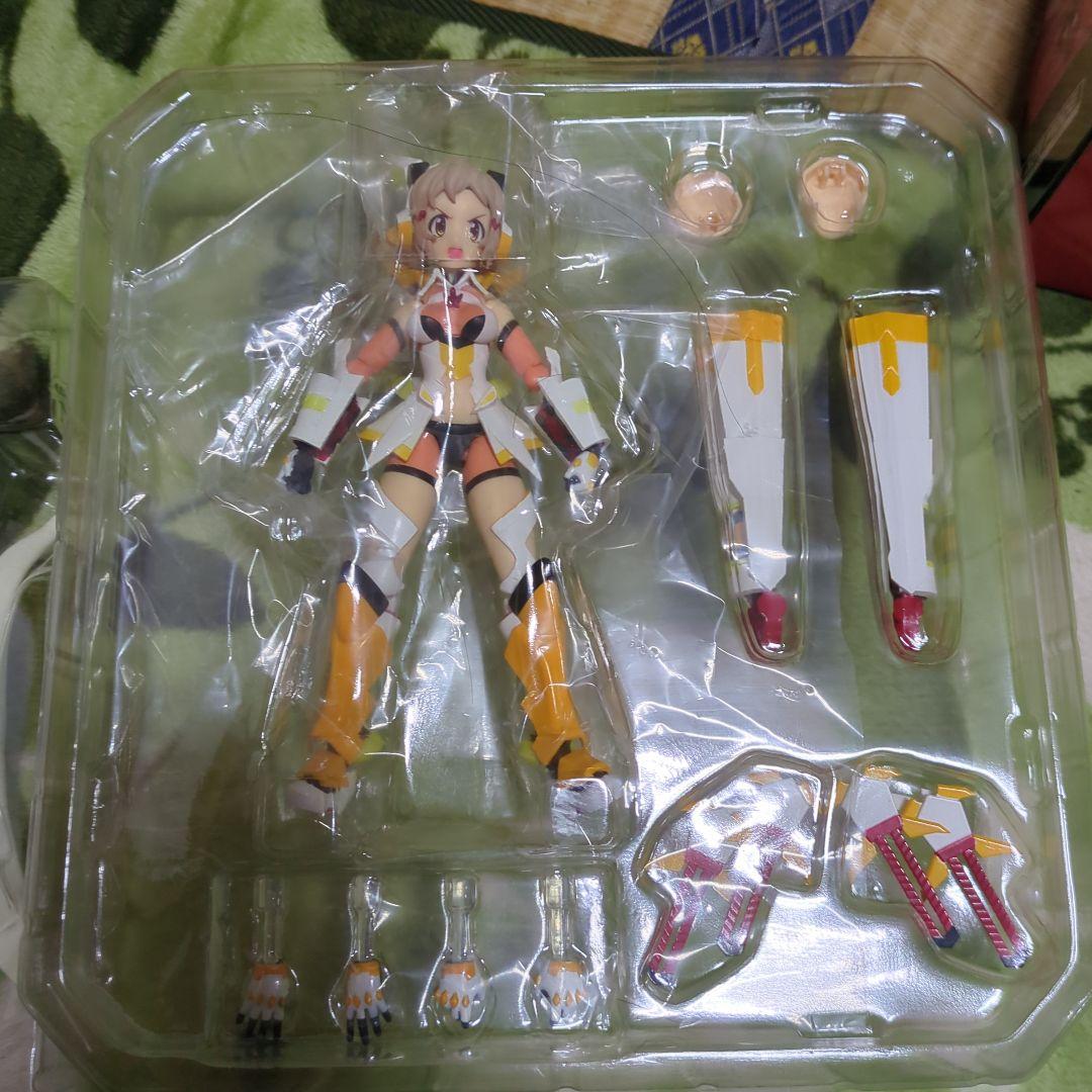 ACT MODE 戦姫絶唱シンフォギア　立花響　風鳴翼　雪音クリス　フィギュア