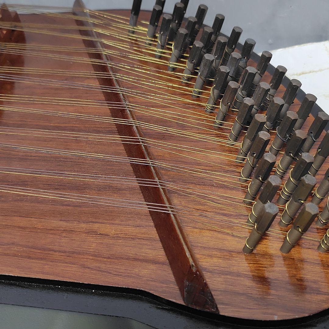 【現状品】 タイ　イラン　打楽器　弦楽器　打弦楽器　民族楽器　キム　サントゥール