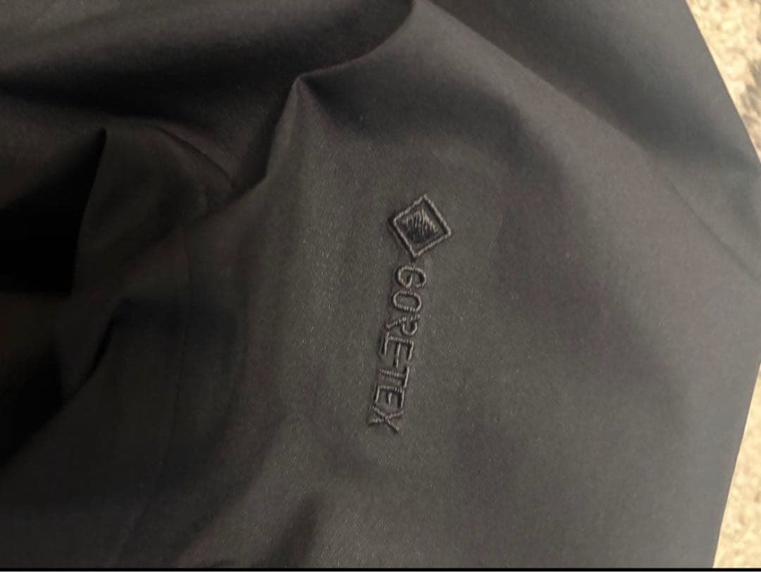 わ*べ様 ARC'TERYX フード付きジャケット Mサイズ ブラック