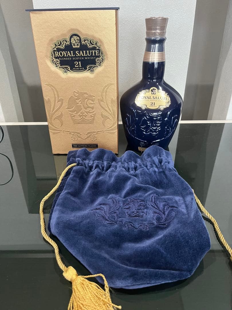 ロイヤルサルート 21年 サファイアフラゴン 箱付き 未開封 【レア終売品】